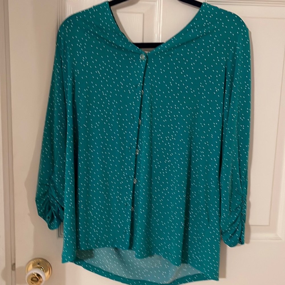 Susan Graver button up blouse. Green with white dots.